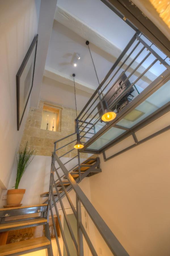 Cute And Modern Duplex Apartment In Ideal Location Rcas1-1 발레타 외부 사진