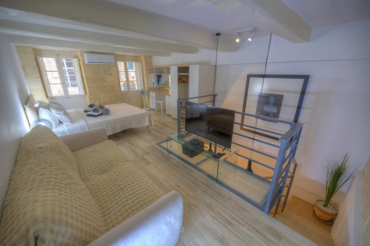 Cute And Modern Duplex Apartment In Ideal Location Rcas1-1 발레타 외부 사진
